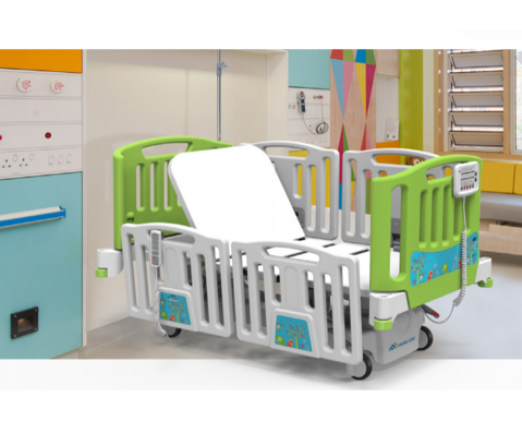 PEDIATRIC PATIENT BED (4 MOTORS)